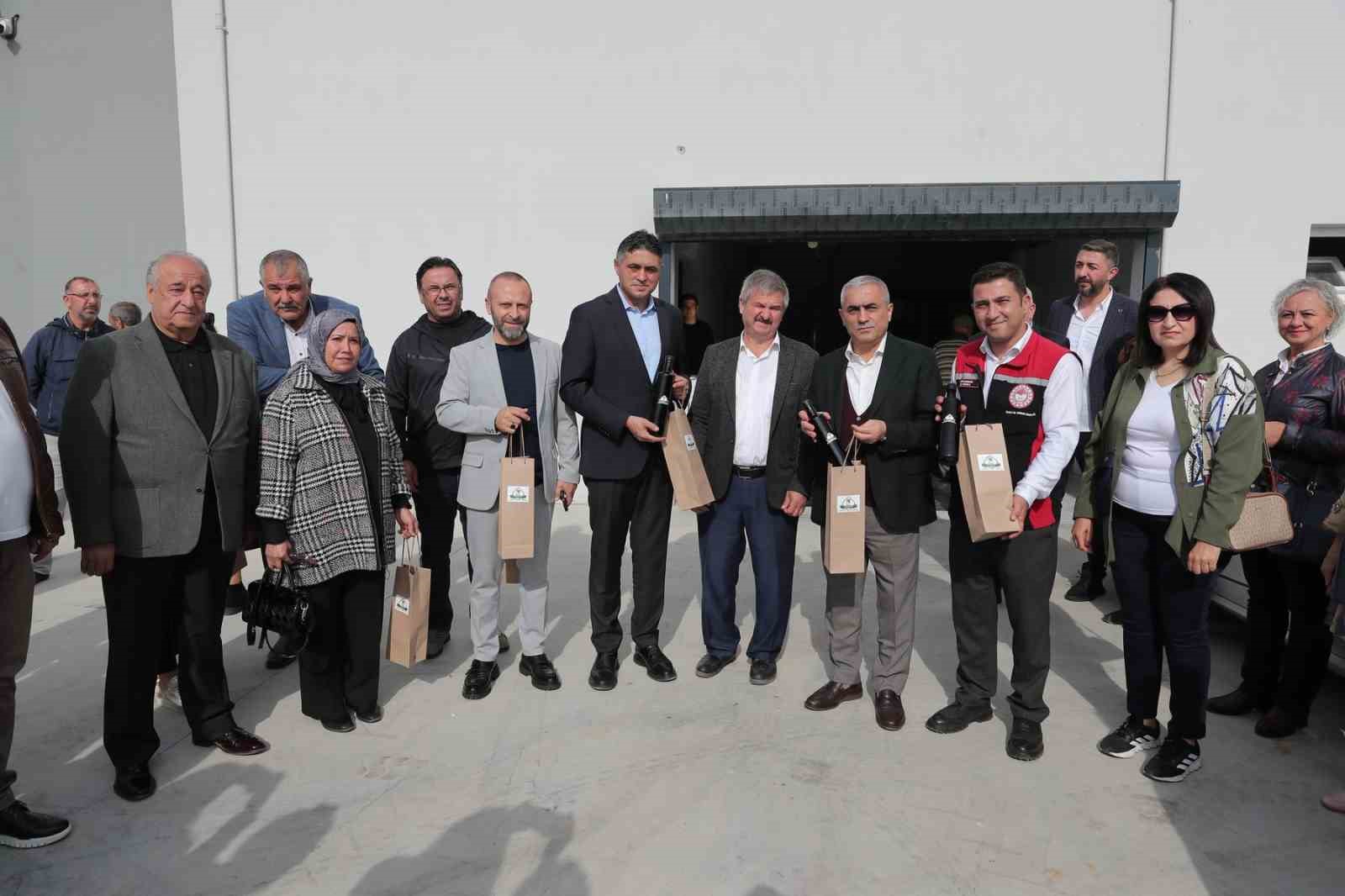 zeytinin yolculugu aliagada senlikle kutlandi 6 DGWdAzCr