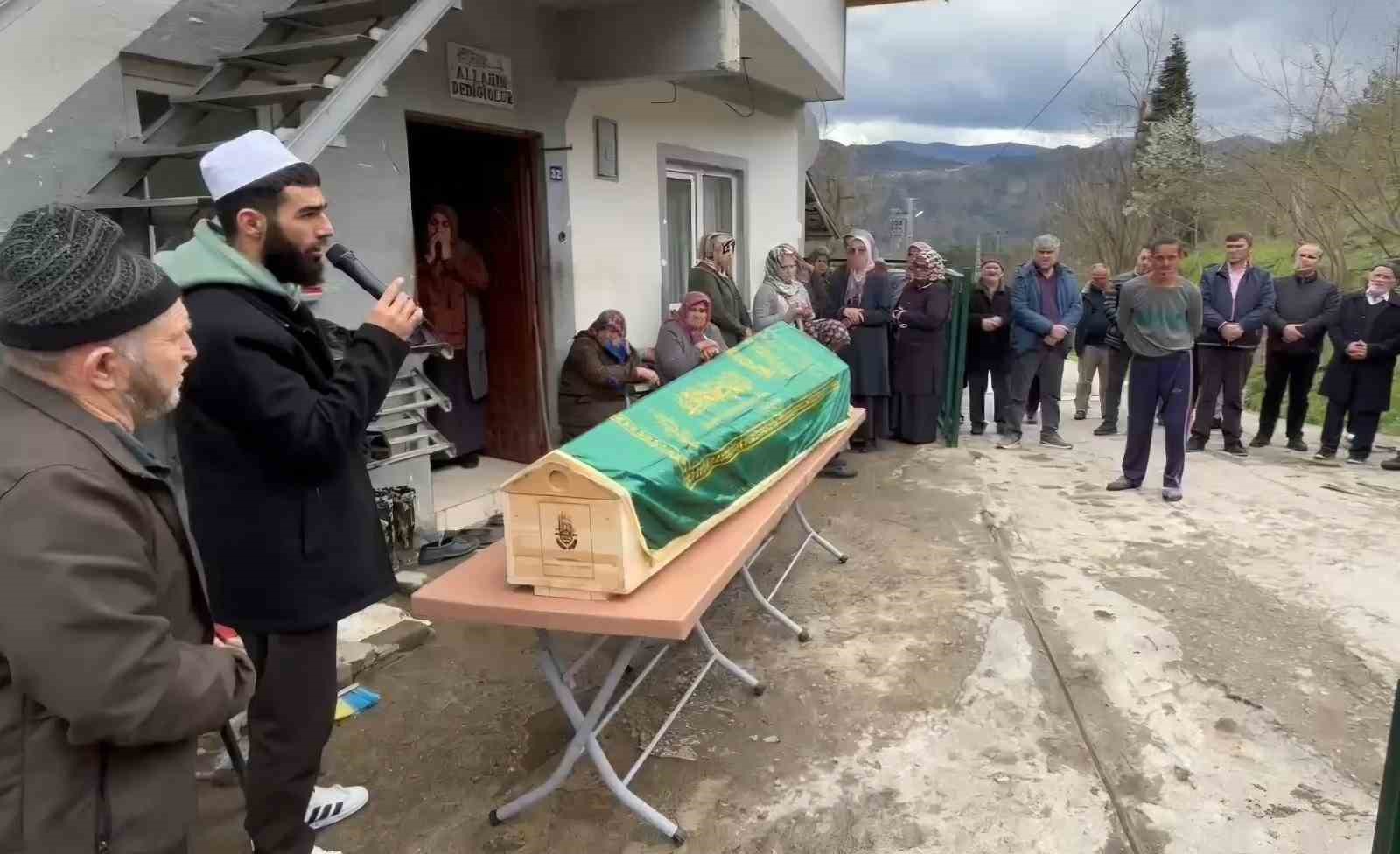 zihinsel engelli anne ve 2 oglu ortada kaldi 3 c5Kvpv1L