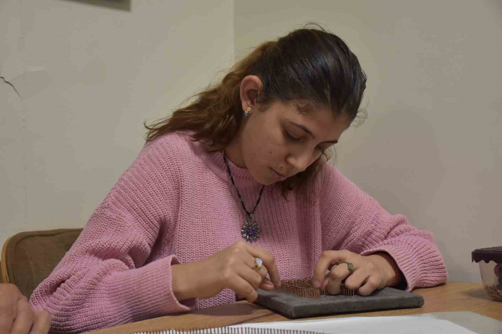 zihinsel engelli beyza filografi sanatiyla hayata tutunuyor 1 MdI5Nlqz
