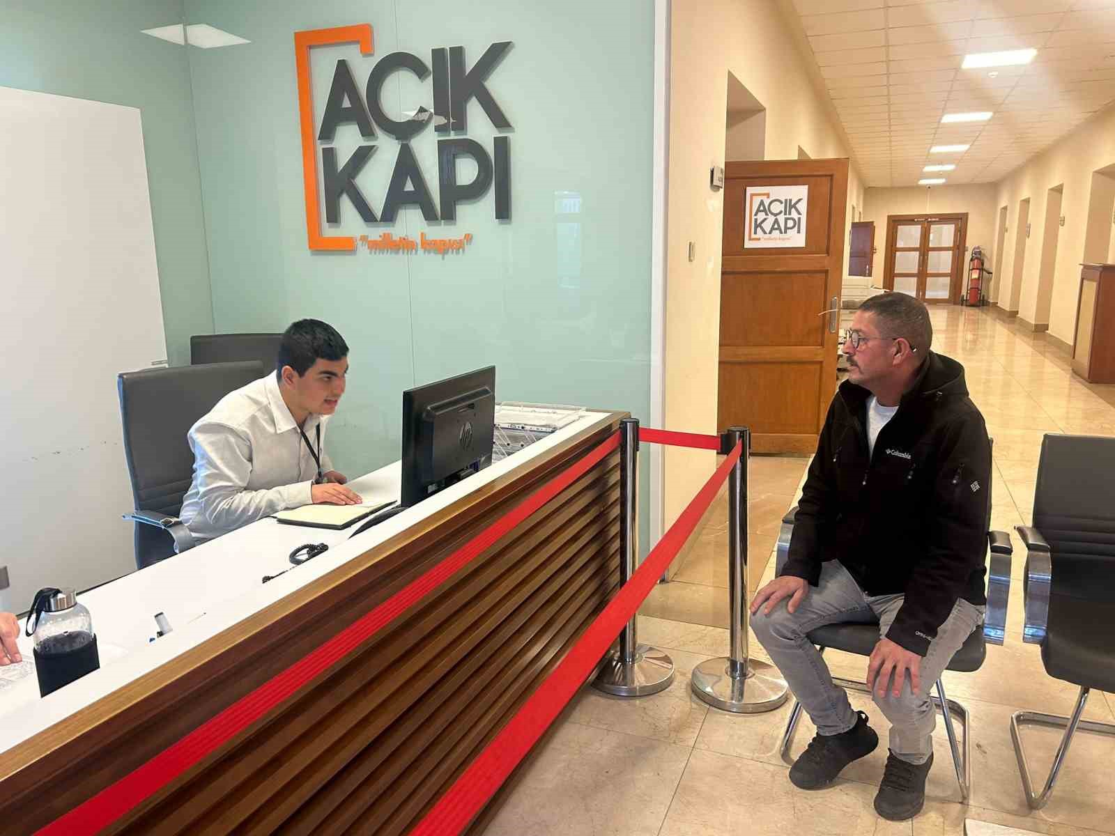 zihinsel engelli eymenin valilikte calisma hayali gercek oldu 1 elzsMV2Q