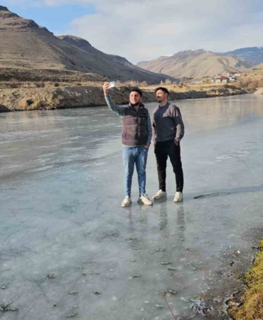 zilan-cayi-dondu-tHh4f44e.jpg