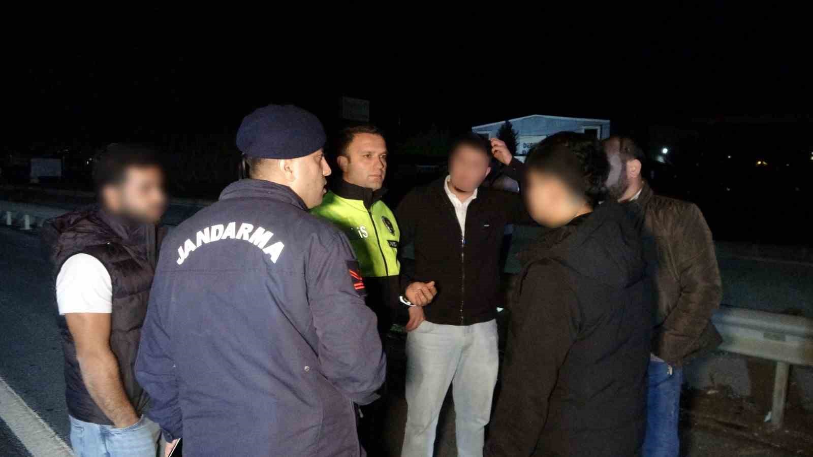 zincirleme kazada 3 surucuden 2si ehliyetsiz 1i hem ehliyetsiz hem alkollu cikti 3 95ME9rsS