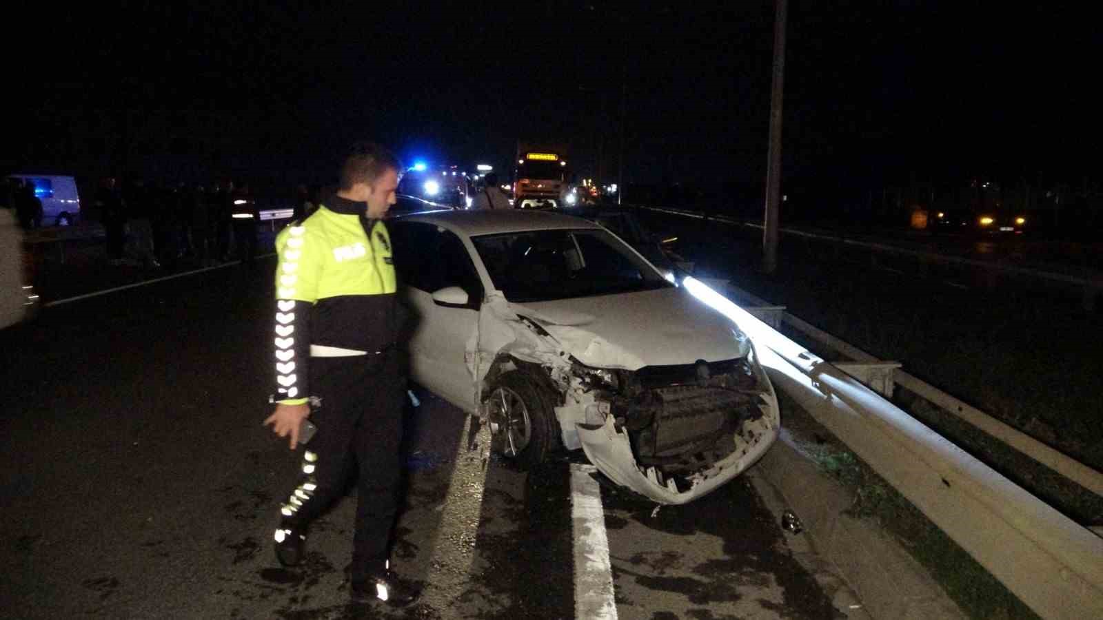 zincirleme kazada 3 surucuden 2si ehliyetsiz 1i hem ehliyetsiz hem alkollu cikti 4 mGYmmKms