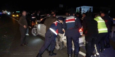 zincirleme-kazada-3-surucuden-2si-ehliyetsiz-1i-hem-ehliyetsiz-hem-alkollu-cikti-tSrJLcv5.jpg