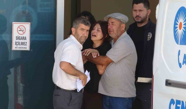 zipkinla-balik-avlarken-kayaliklara-sikisarak-hayatini-kaybetti-UOjnjTOj.jpg