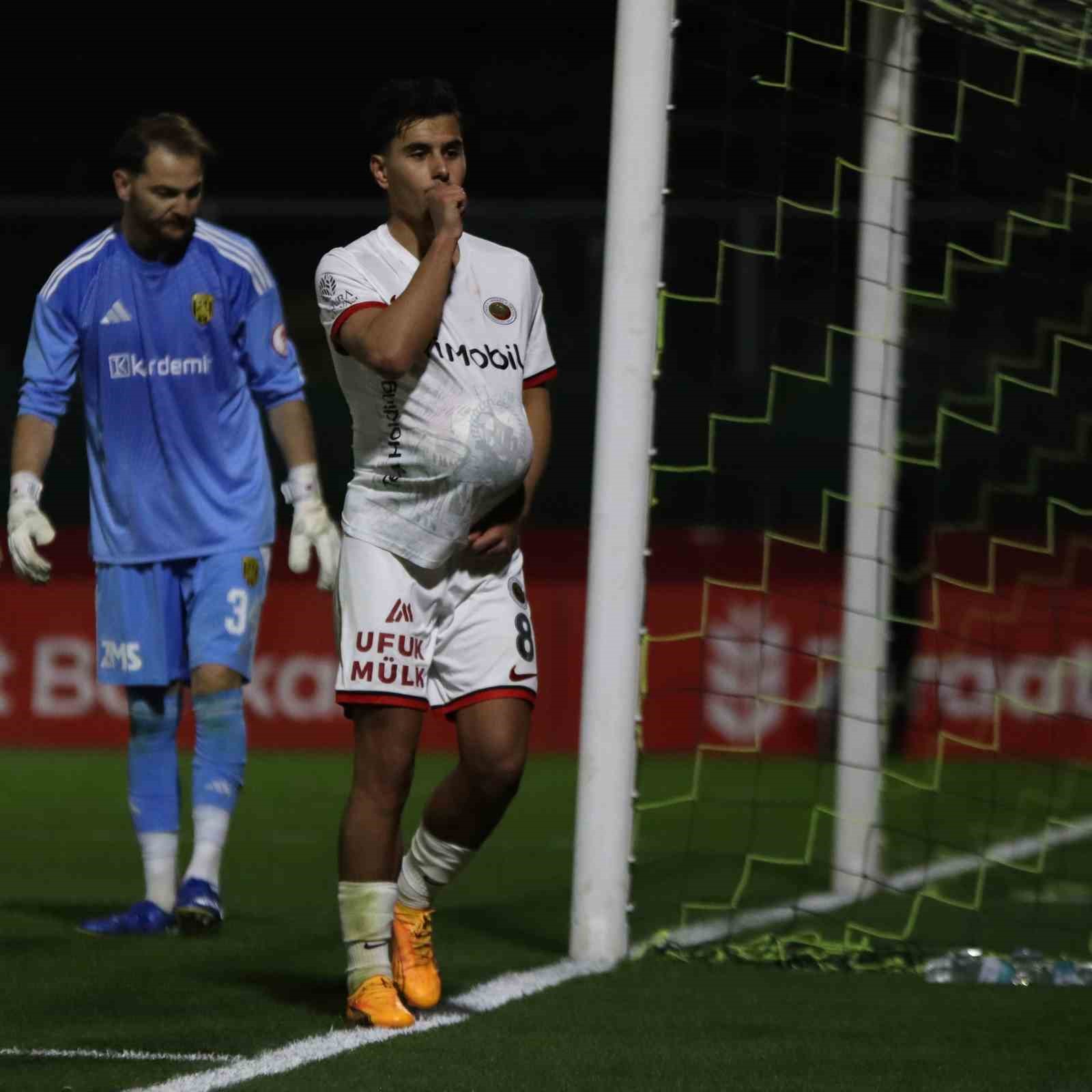 Ziraat Türkiye Kupası: Aliağa FK: 1 - Gençlerbirliği: 3 (Maç sonucu) 11 ziraat turkiye kupasi aliaga fk 1 genclerbirligi 3 mac sonucu 7 SjECBeCz