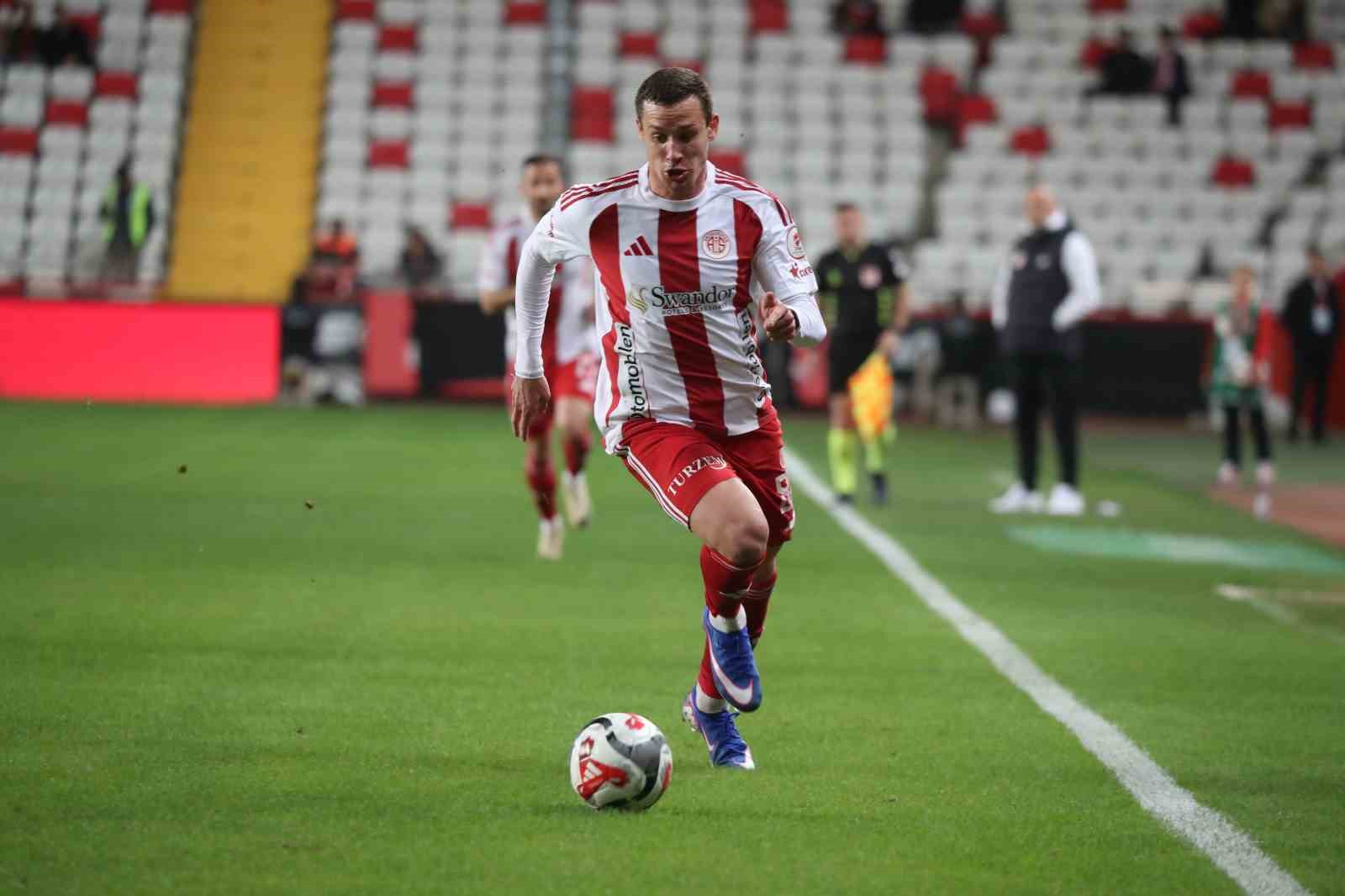 Ziraat Türkiye Kupası: Antalyaspor: 0 - Samsunspor: 0 (İlk yarı) 10 ziraat turkiye kupasi antalyaspor 0 samsunspor 0 ilk yari 6 jOUZ7cvY
