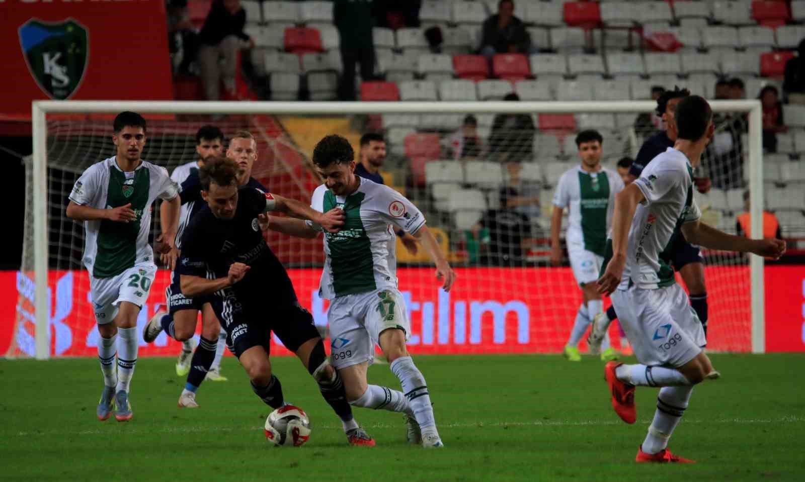 Ziraat Türkiye Kupası: Antalyaspor: 3 - Bursaspor: 0 20 ziraat turkiye kupasi antalyaspor 3 bursaspor 0 16 qIyFqrvV
