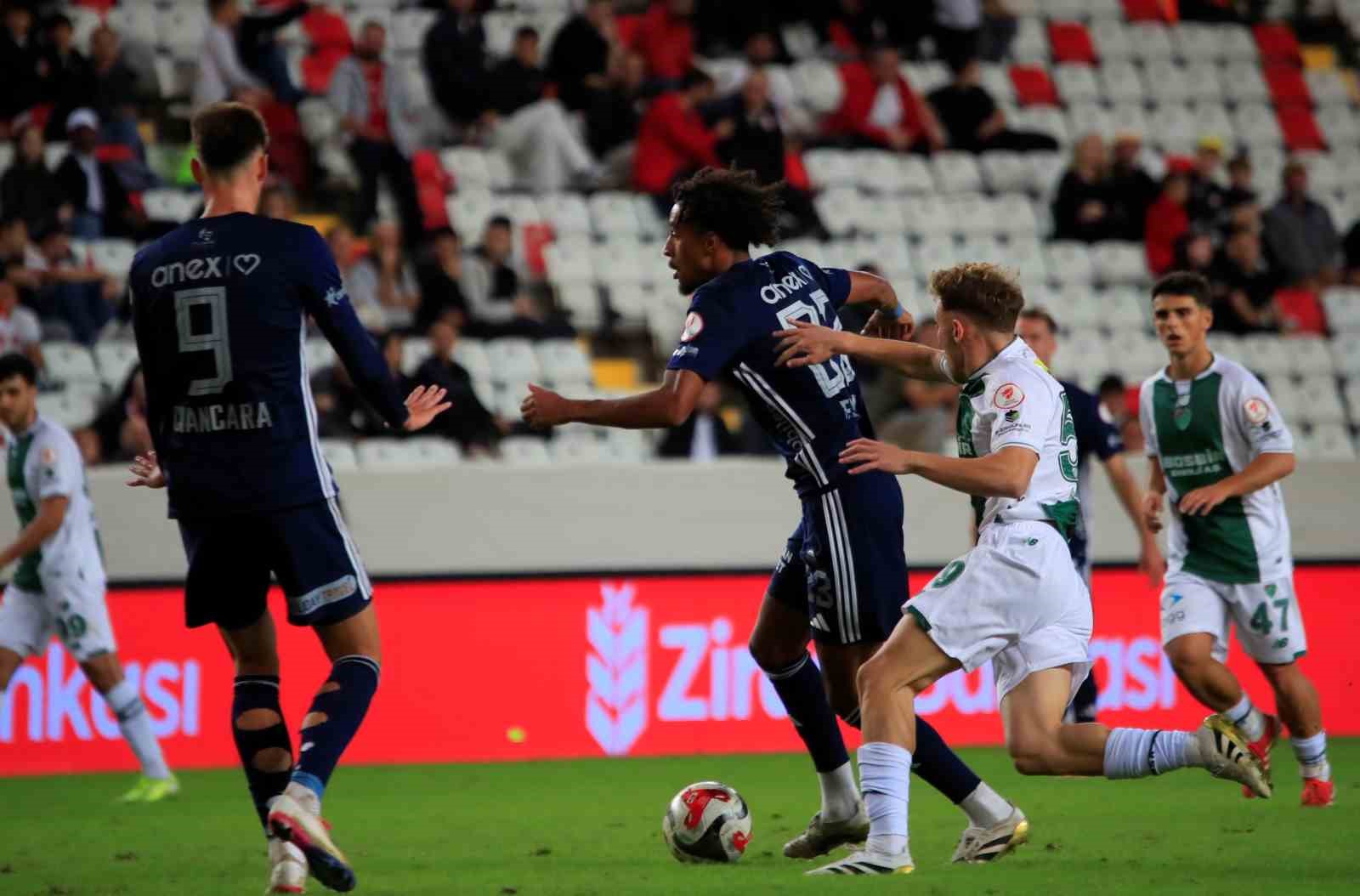 Ziraat Türkiye Kupası: Antalyaspor: 3 - Bursaspor: 0 23 ziraat turkiye kupasi antalyaspor 3 bursaspor 0 19 Fe2FDCEQ
