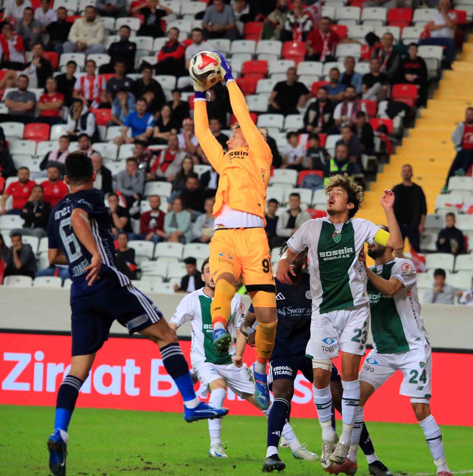 Ziraat Türkiye Kupası: Antalyaspor: 3 - Bursaspor: 0 30 ziraat turkiye kupasi antalyaspor 3 bursaspor 0 26 SQ6mB8v2