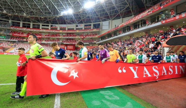 ziraat-turkiye-kupasi-antalyaspor-3-bursaspor-0-nUc6ixh9.jpg