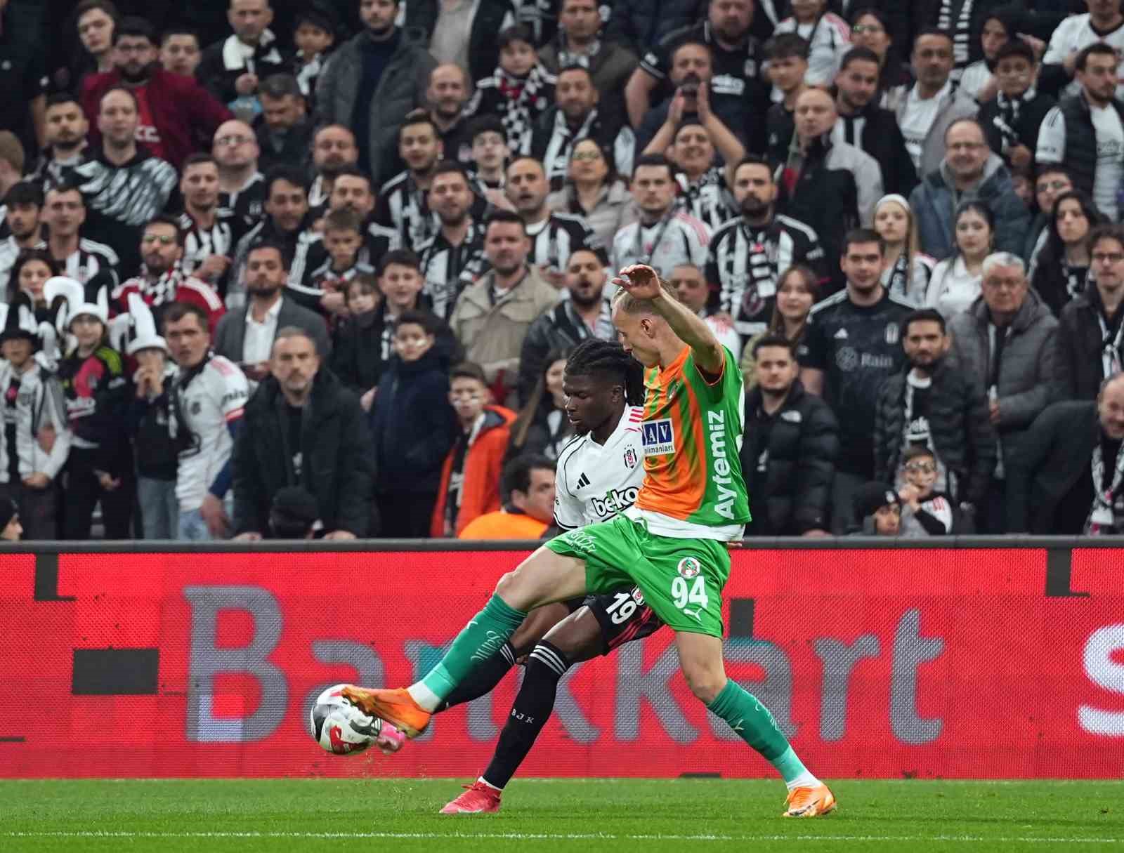Ziraat Türkiye Kupası: Beşiktaş: 0 - Corendon Alanyaspor: 0 (Maç devam ediyor) 28 ziraat turkiye kupasi besiktas 0 corendon alanyaspor 0 mac devam ediyor 24