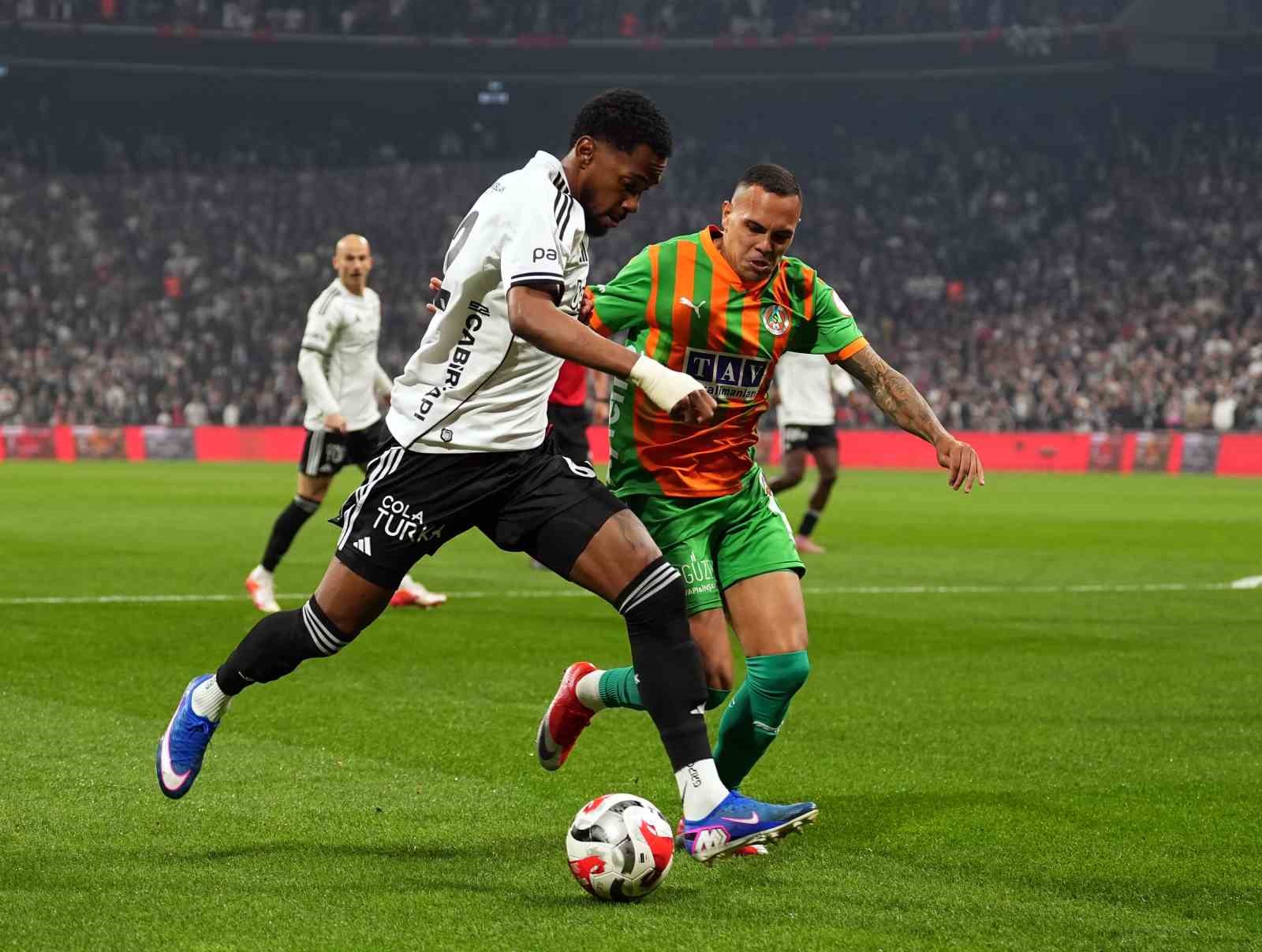 Ziraat Türkiye Kupası: Beşiktaş: 0 - Corendon Alanyaspor: 0 (Maç devam ediyor) 30 ziraat turkiye kupasi besiktas 0 corendon alanyaspor 0 mac devam ediyor 26 mRHDAJty