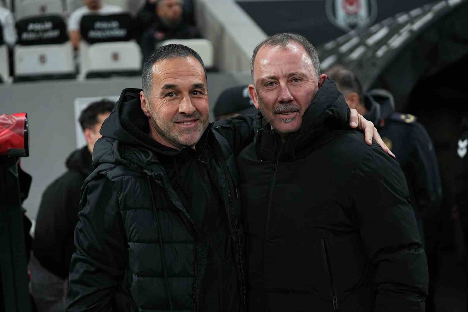 Ziraat Türkiye Kupası: Beşiktaş: 1 - Ankara Keçiörengücü: 0 (Maç devam ediyor) 7 ziraat turkiye kupasi besiktas 1 ankara keciorengucu 0 mac devam ediyor 3 KgNuegJQ