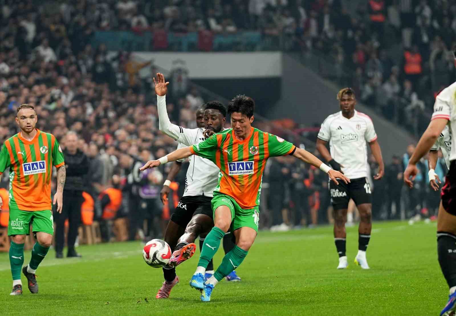ziraat turkiye kupasi besiktas 1 corendon alanyaspor 0 ilk yari 25 whaegyNM
