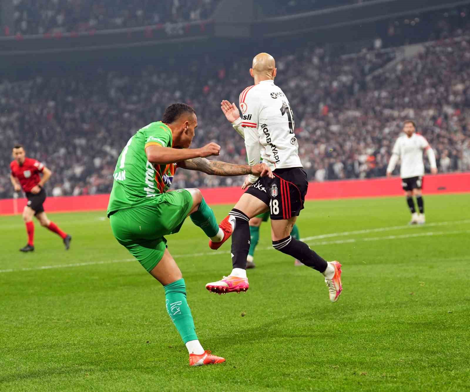 ziraat turkiye kupasi besiktas 1 corendon alanyaspor 0 ilk yari 29 rPQLXrlA