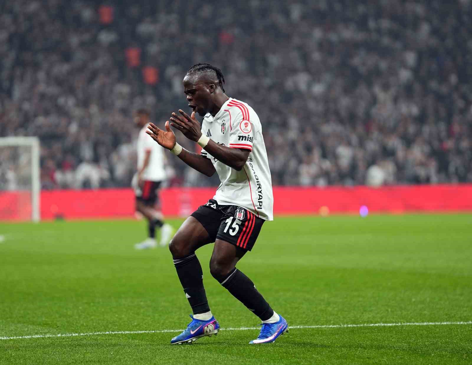 ziraat turkiye kupasi besiktas 1 corendon alanyaspor 0 ilk yari 32 TrObzRJE