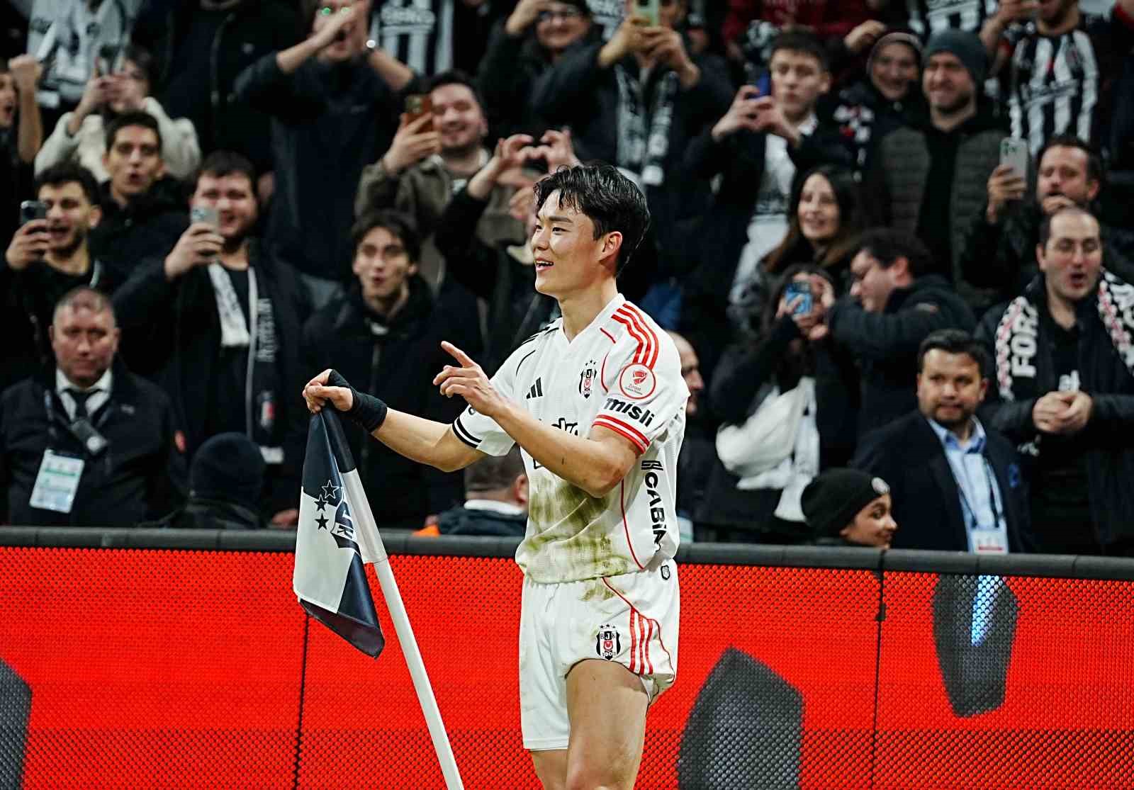 ziraat turkiye kupasi besiktas 3 caykur rizespor 0 ilk yari 16 C4aOOjWc