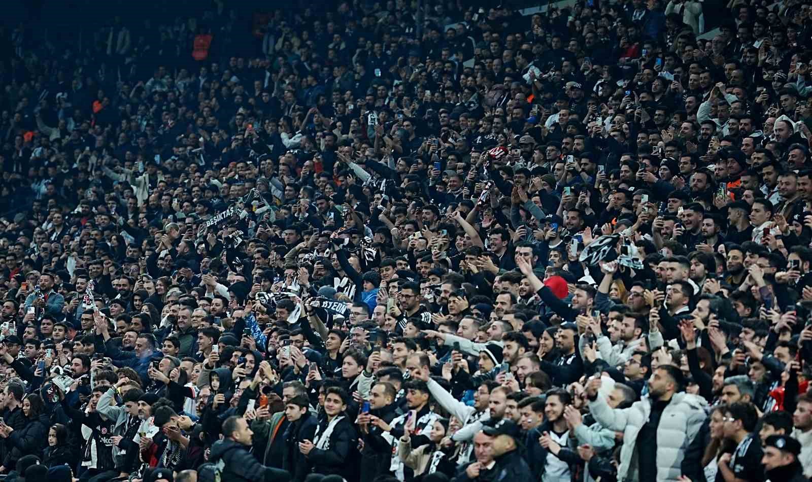 ziraat turkiye kupasi besiktas 3 caykur rizespor 0 ilk yari 24 tnH9U5ai