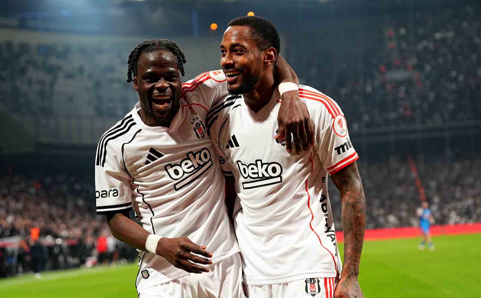 ziraat turkiye kupasi besiktas 3 caykur rizespor 0 ilk yari 5 LG17GuMj