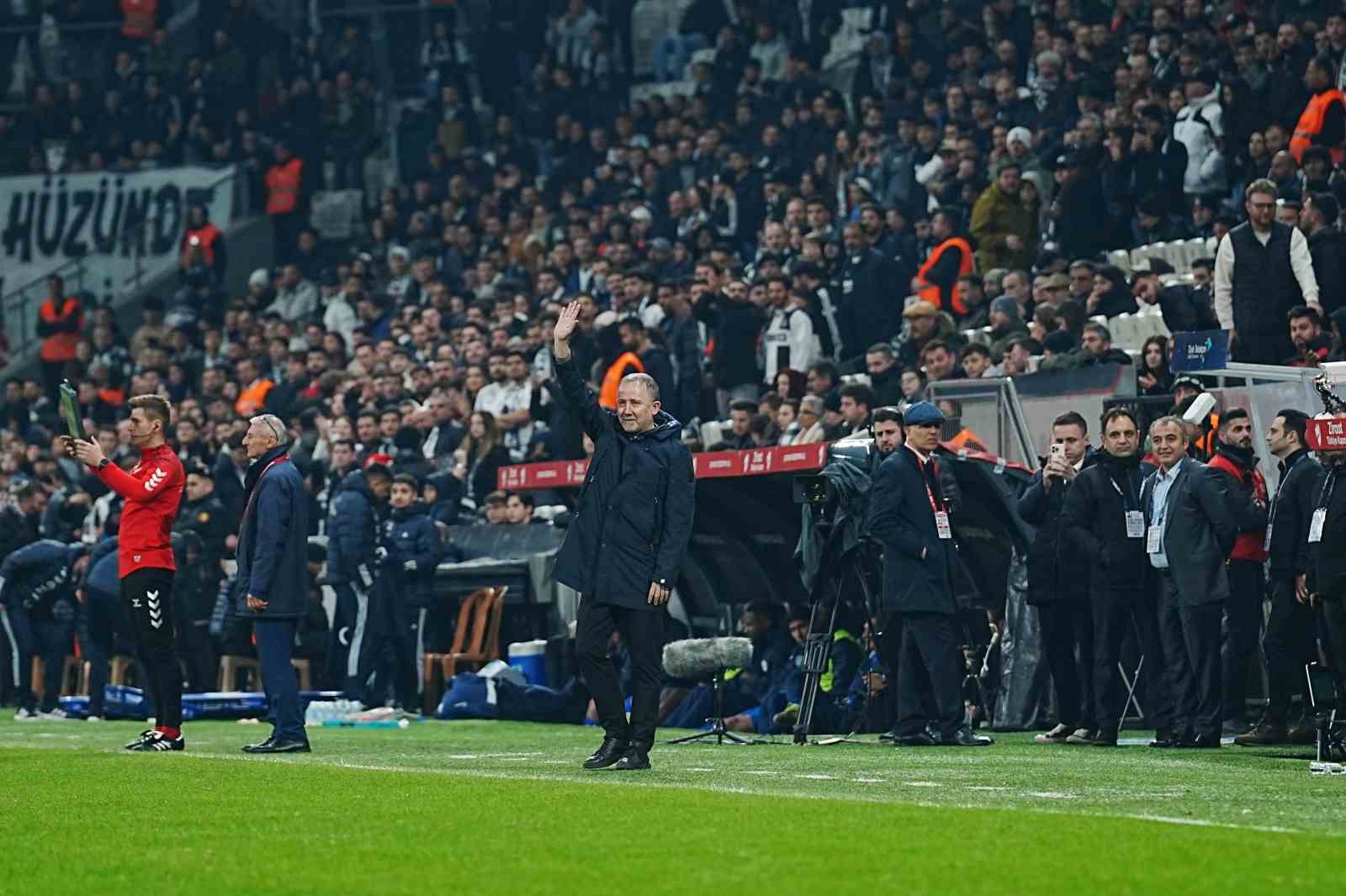 Ziraat Türkiye Kupası: Beşiktaş: 4 - Çaykur Rizespor: 1 (Maç sonucu) 23 ziraat turkiye kupasi besiktas 4 caykur rizespor 1 mac sonucu 19 1zkdQ5aI