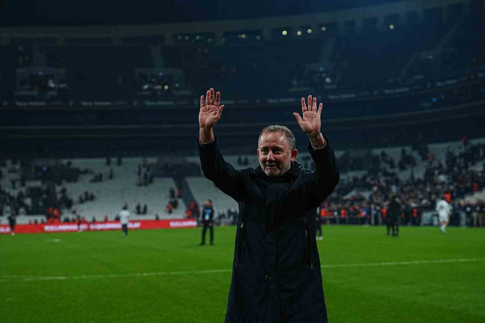 Ziraat Türkiye Kupası: Beşiktaş: 4 - Çaykur Rizespor: 1 (Maç sonucu) 32 ziraat turkiye kupasi besiktas 4 caykur rizespor 1 mac sonucu 28 D265KWum