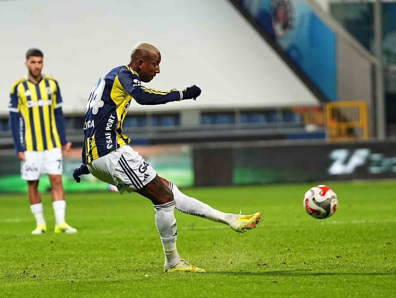 ziraat turkiye kupasi beyoglu yeni carsi 0 fenerbahce 0 mac devam ediyor 8 frWgtd5U