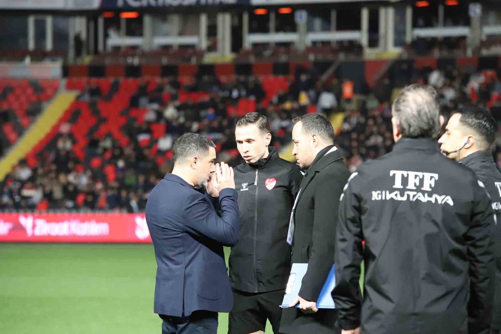 ziraat turkiye kupasi c grubunda oynanacak olan gaziantep fk fenerbahce maci stadin isiklandirma a1k72ZCG