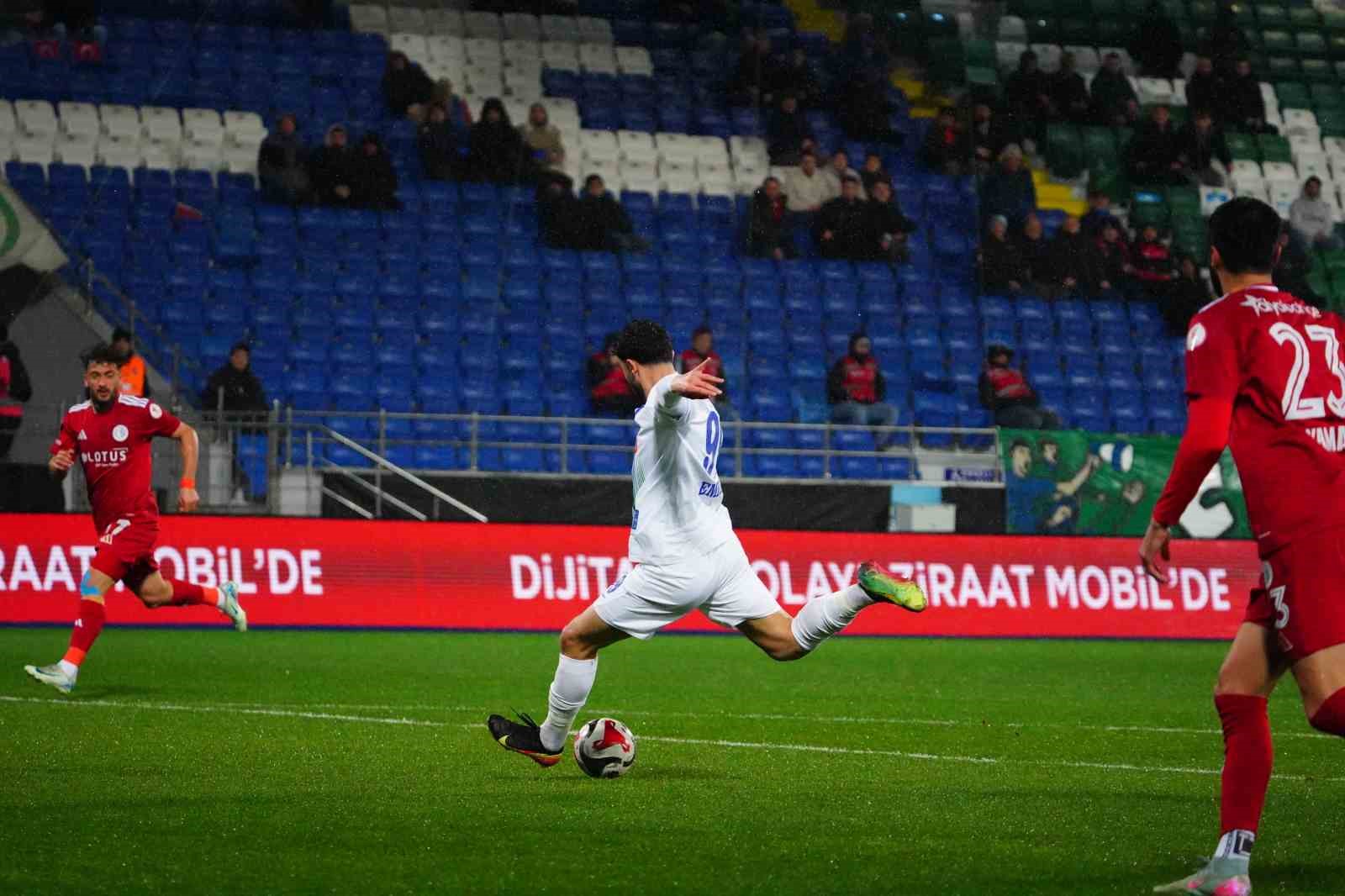 ziraat turkiye kupasi caykur rizespor 0 beyoglu yeni carsi 1 ilk yari 2 fzeApVll