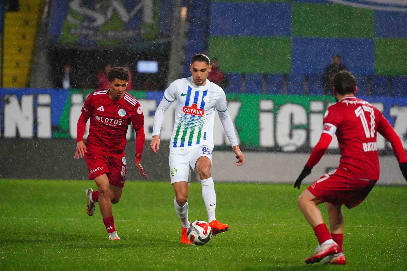 ziraat turkiye kupasi caykur rizespor 0 beyoglu yeni carsi 1 ilk yari 3 znyR23VK