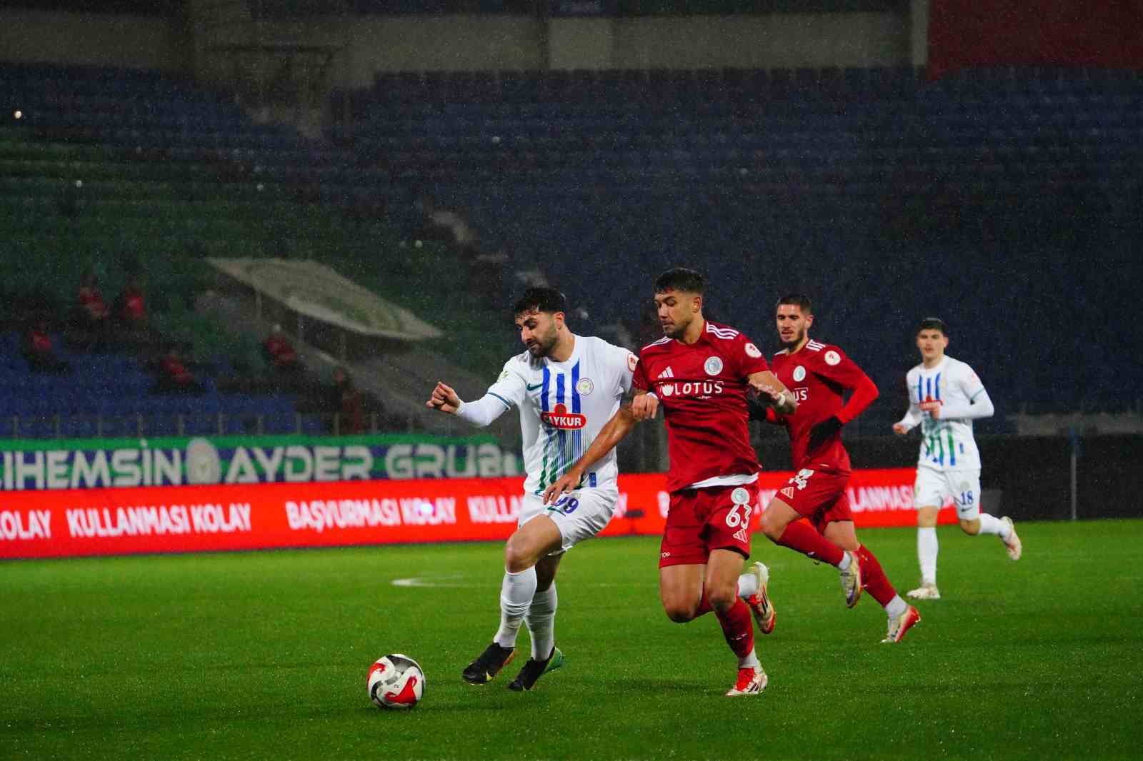 ziraat turkiye kupasi caykur rizespor 0 beyoglu yeni carsi 1 ilk yari 4 kXhFJRGZ