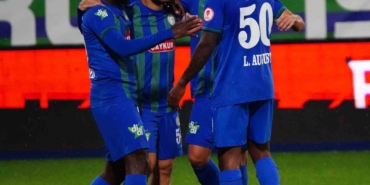 ziraat-turkiye-kupasi-caykur-rizespor-6-pendikspor-1-5RRO9S2E.jpg