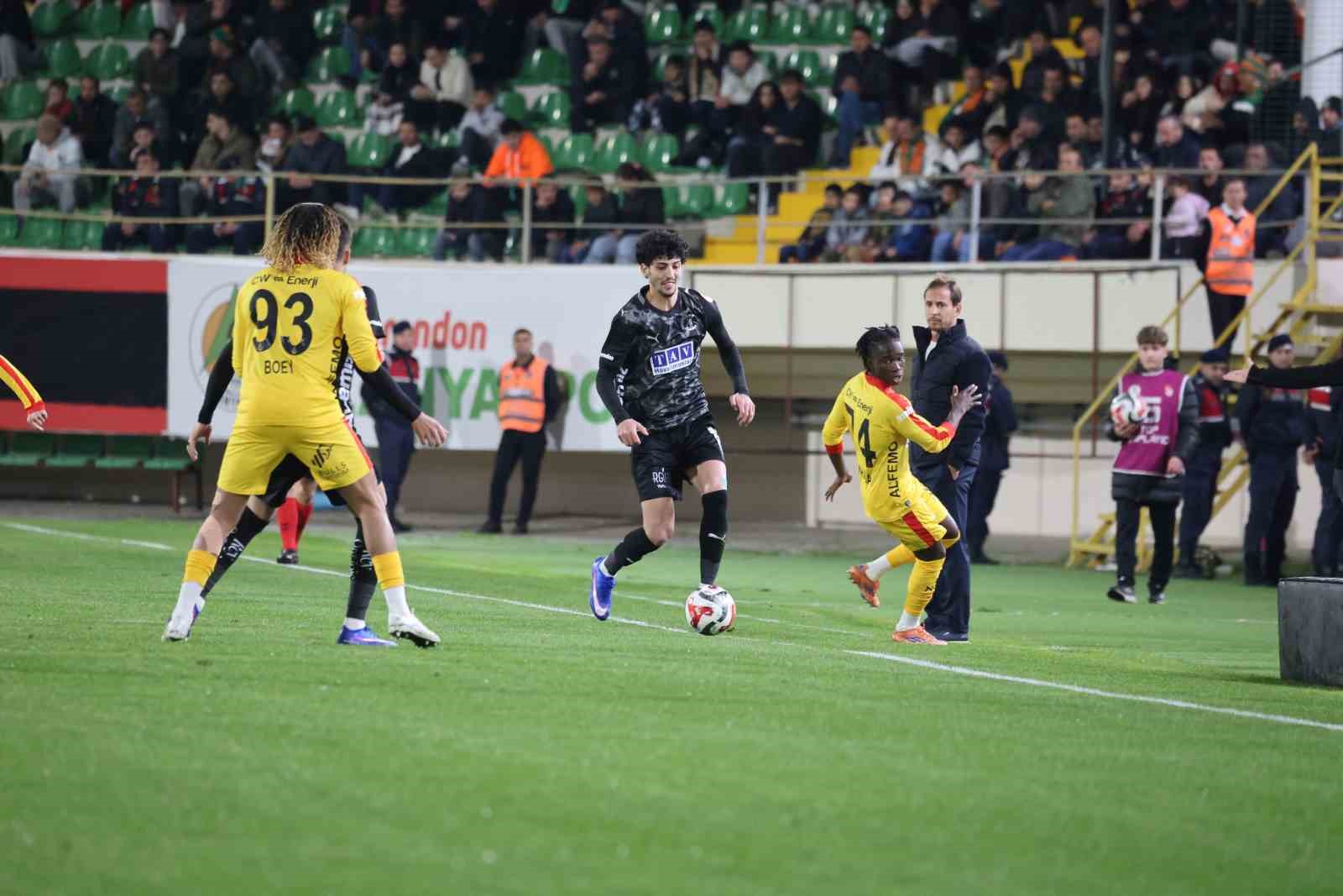 ziraat turkiye kupasi corendon alanyaspor 0 galatasaray 2 ilk yari 6