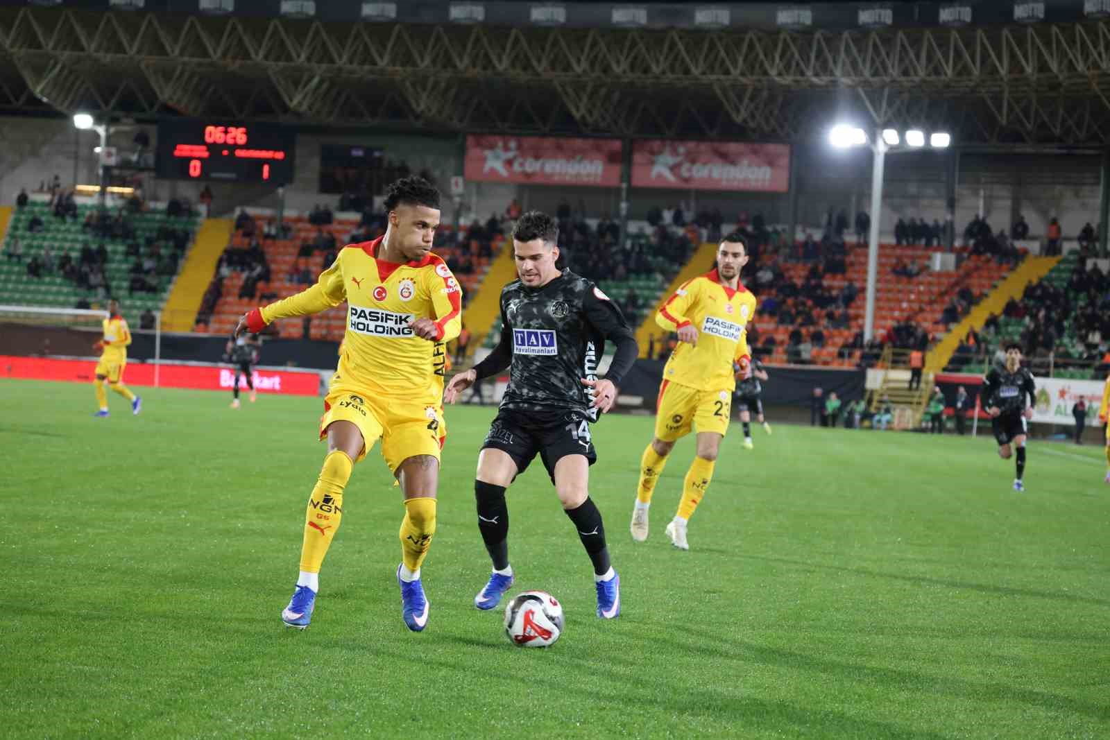 ziraat turkiye kupasi corendon alanyaspor 0 galatasaray 2 ilk yari 7 FwfiIbjX
