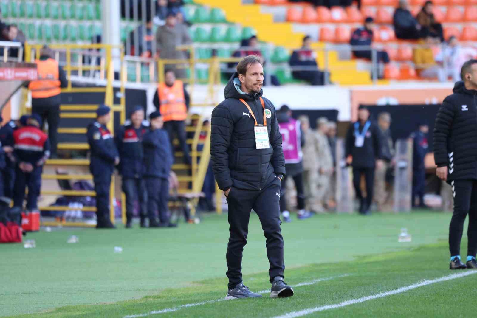 ziraat turkiye kupasi corendon alanyaspor 2 fatih karagumruk 2 mac sonucu 1 11X57RGr