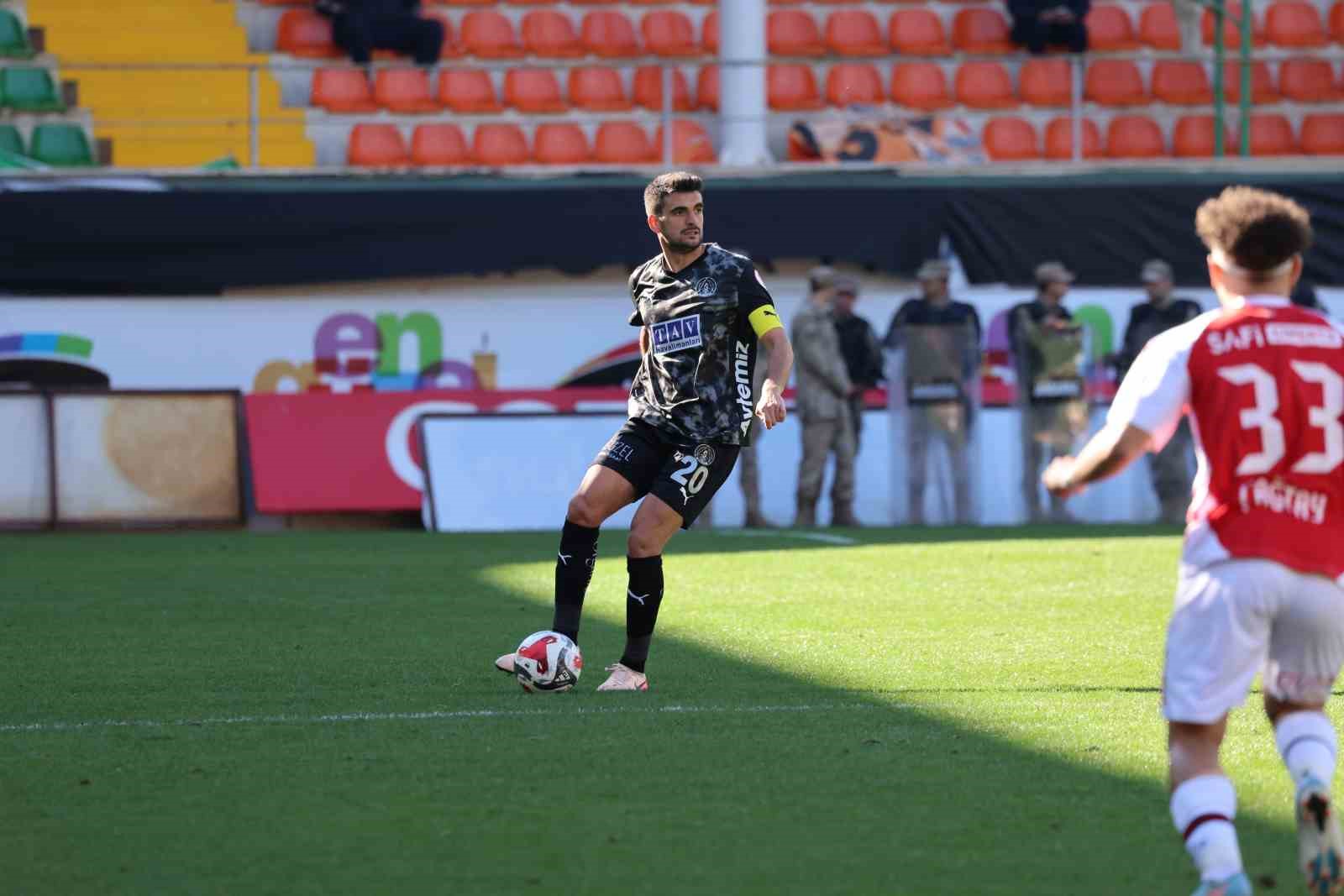 ziraat turkiye kupasi corendon alanyaspor 2 fatih karagumruk 2 mac sonucu 4 h428MSAT