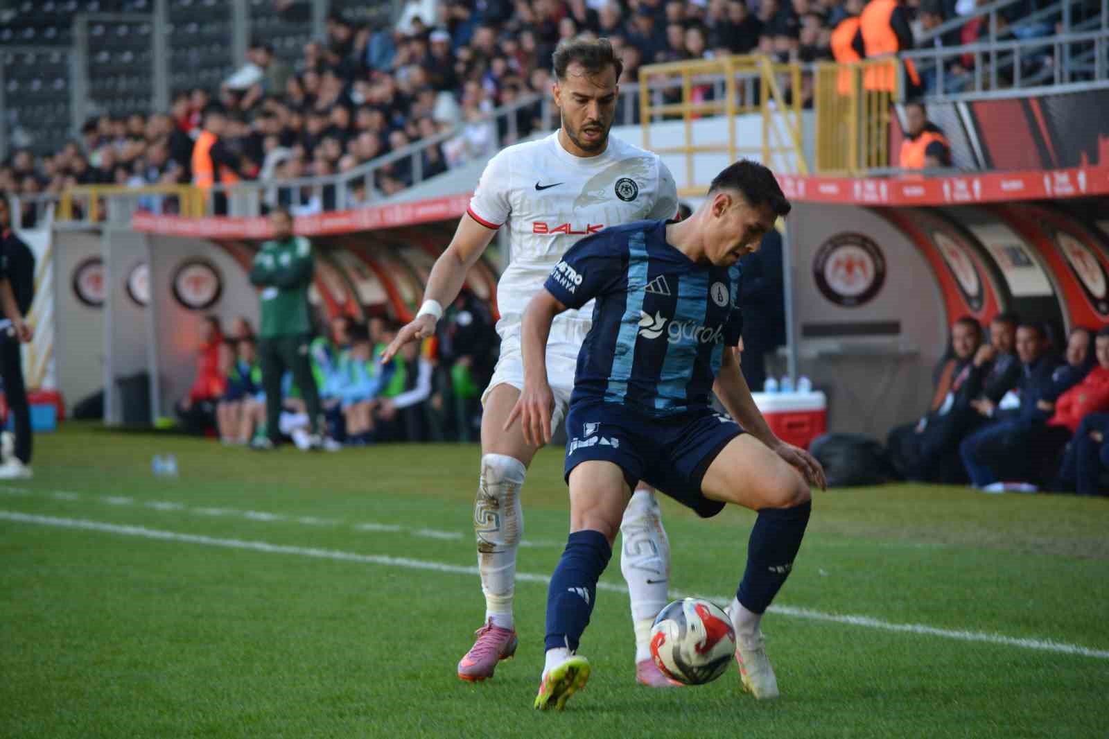 Ziraat Türkiye Kupası: Çorum FK: 3 - Kütahyaspor: 0 5 ziraat turkiye kupasi corum fk 3 kutahyaspor 0 1 cUEF7eQG