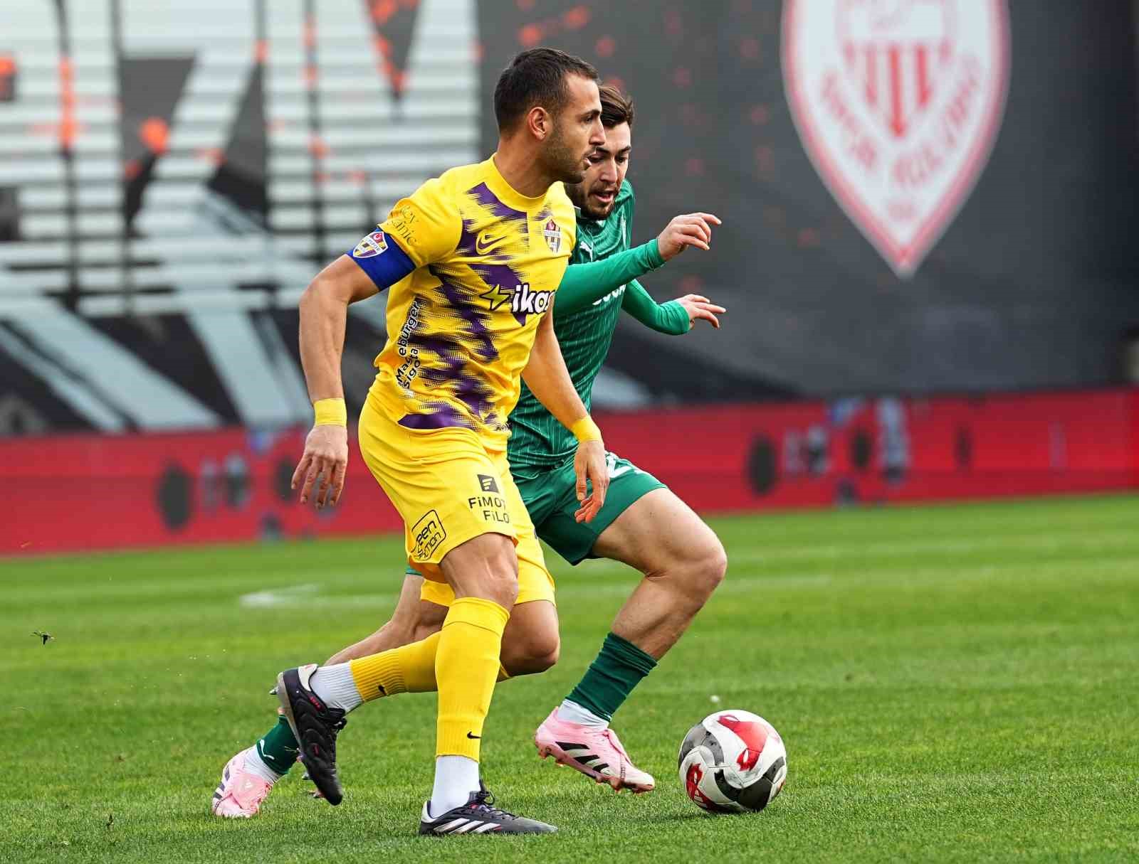 ziraat turkiye kupasi eyupspor 0 igdir fk 1 mac devam ediyor 10
