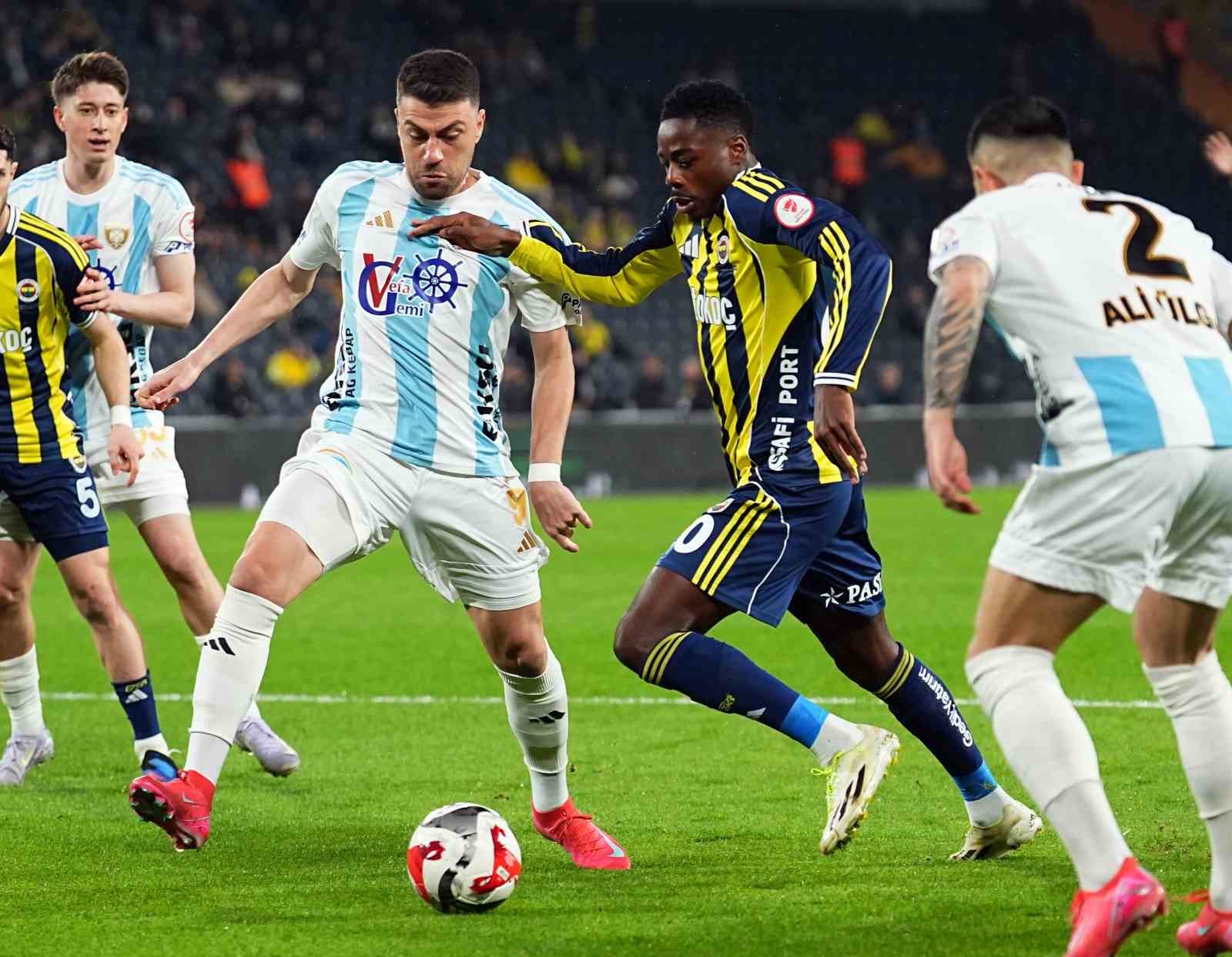 ziraat turkiye kupasi fenerbahce 0 erzurumspor fk 0 mac devam ediyor 14 7I81ADQ8