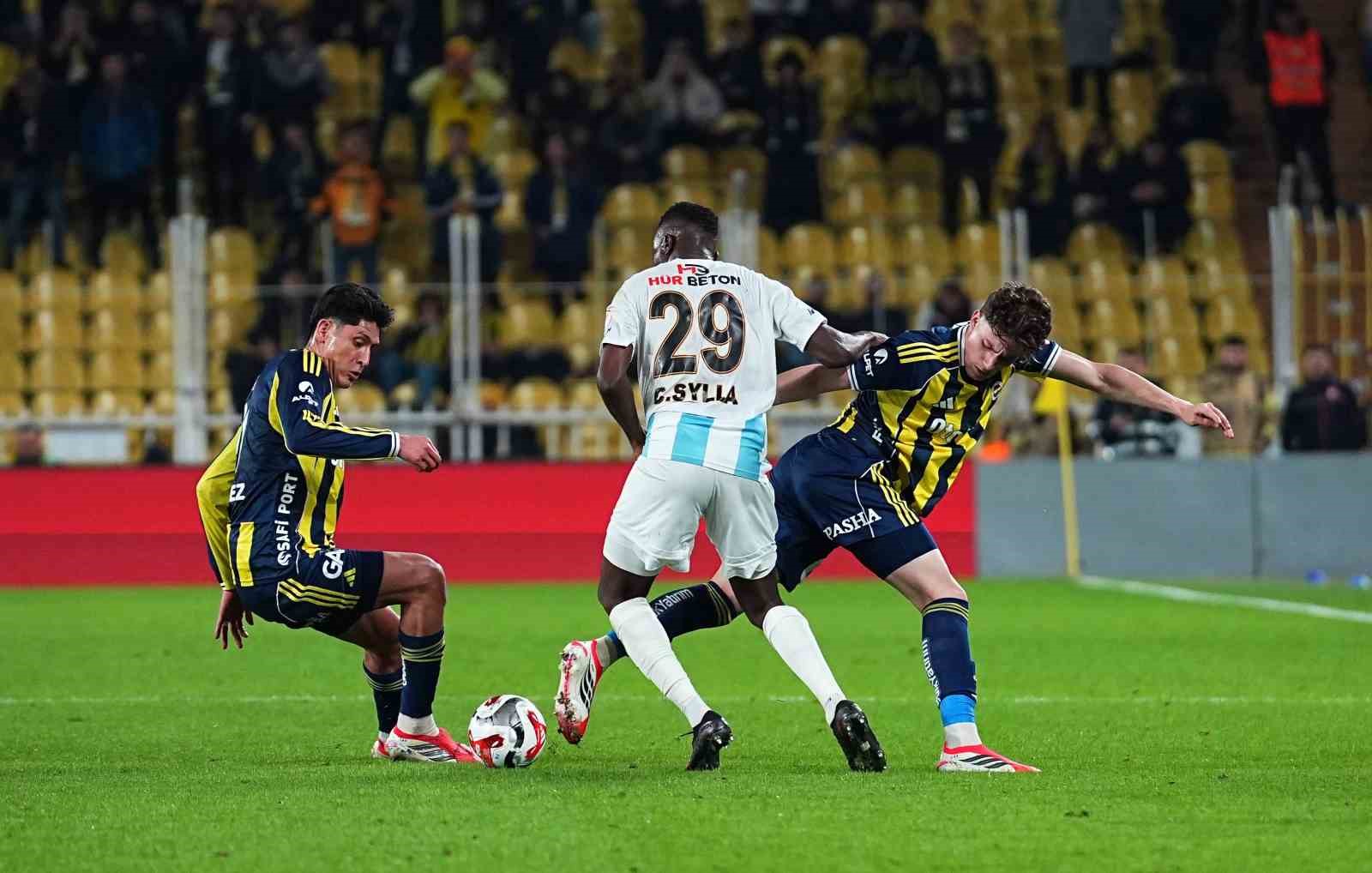 Ziraat Türkiye Kupası: Fenerbahçe: 0 - Erzurumspor FK: 1 (İlk yarı) 16 ziraat turkiye kupasi fenerbahce 0 erzurumspor fk 1 ilk yari 12 N1SuSlVl