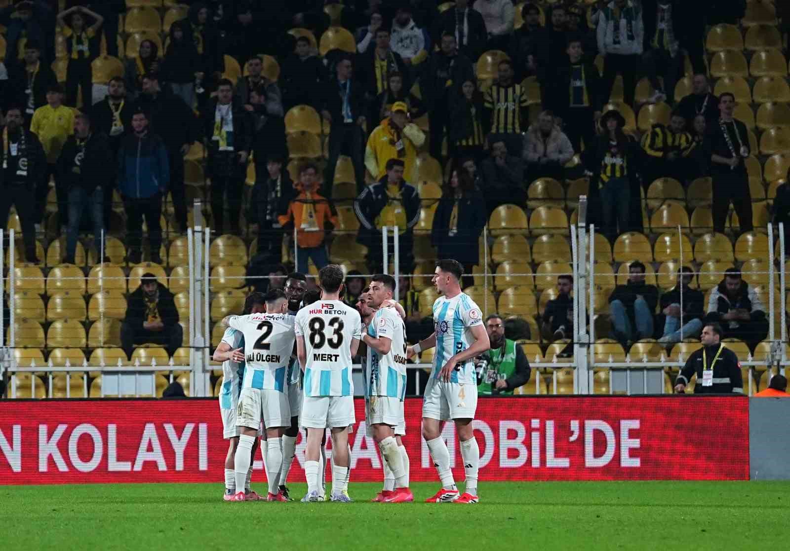 Ziraat Türkiye Kupası: Fenerbahçe: 0 - Erzurumspor FK: 1 (İlk yarı) 20 ziraat turkiye kupasi fenerbahce 0 erzurumspor fk 1 ilk yari 16 111AdJT1