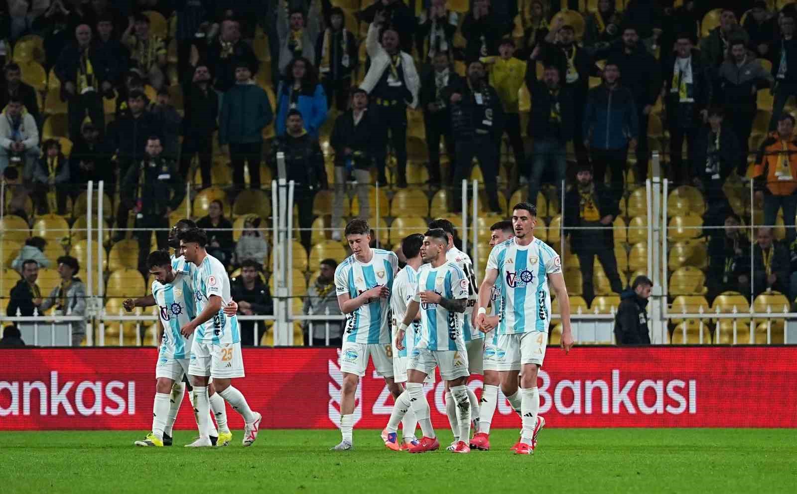Ziraat Türkiye Kupası: Fenerbahçe: 0 - Erzurumspor FK: 1 (İlk yarı) 21 ziraat turkiye kupasi fenerbahce 0 erzurumspor fk 1 ilk yari 17 dbG3L83E