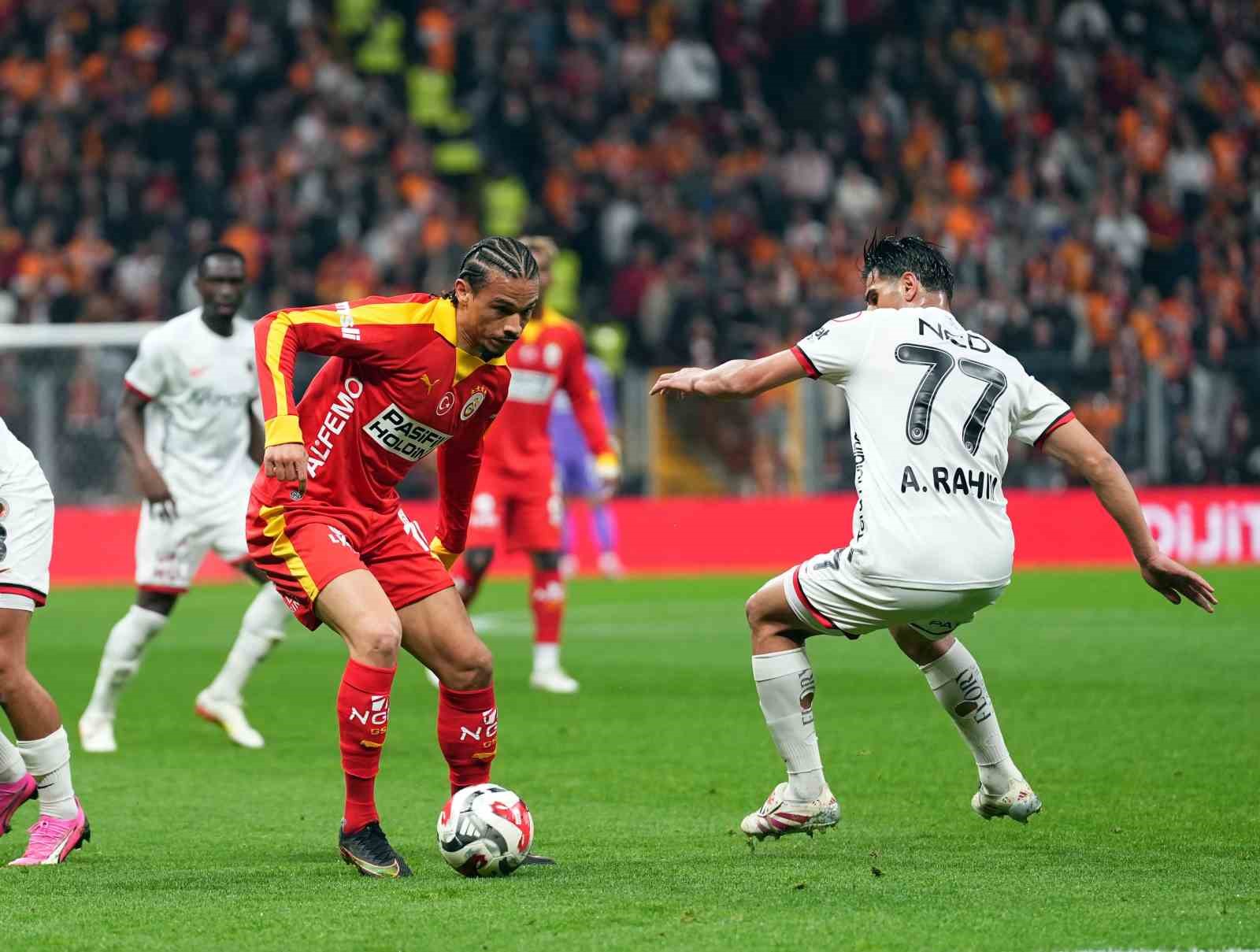 Ziraat Türkiye Kupası: Galatasaray: 0 - Gençlerbirliği: 0 (İlk yarı) 11 ziraat turkiye kupasi galatasaray 0 genclerbirligi 0 ilk yari 7 teUNO4ST