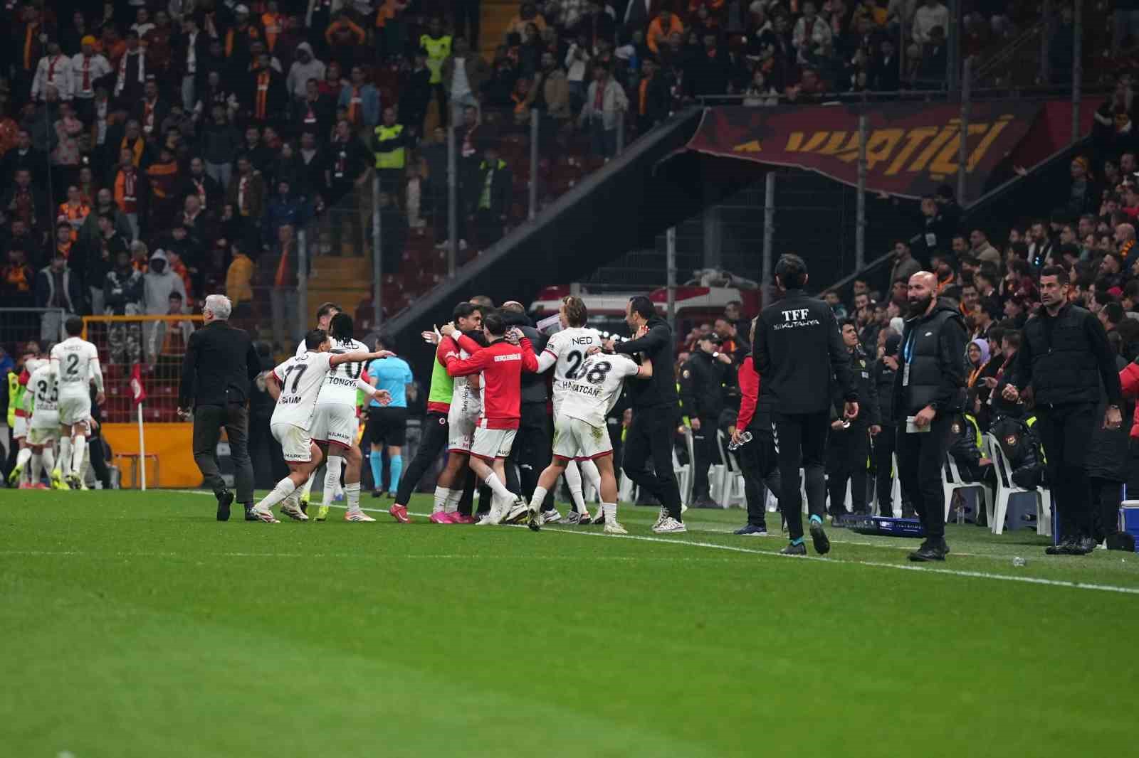 ziraat turkiye kupasi galatasaray 0 genclerbirligi 2 mac sonucu 31 lDSSP7iS