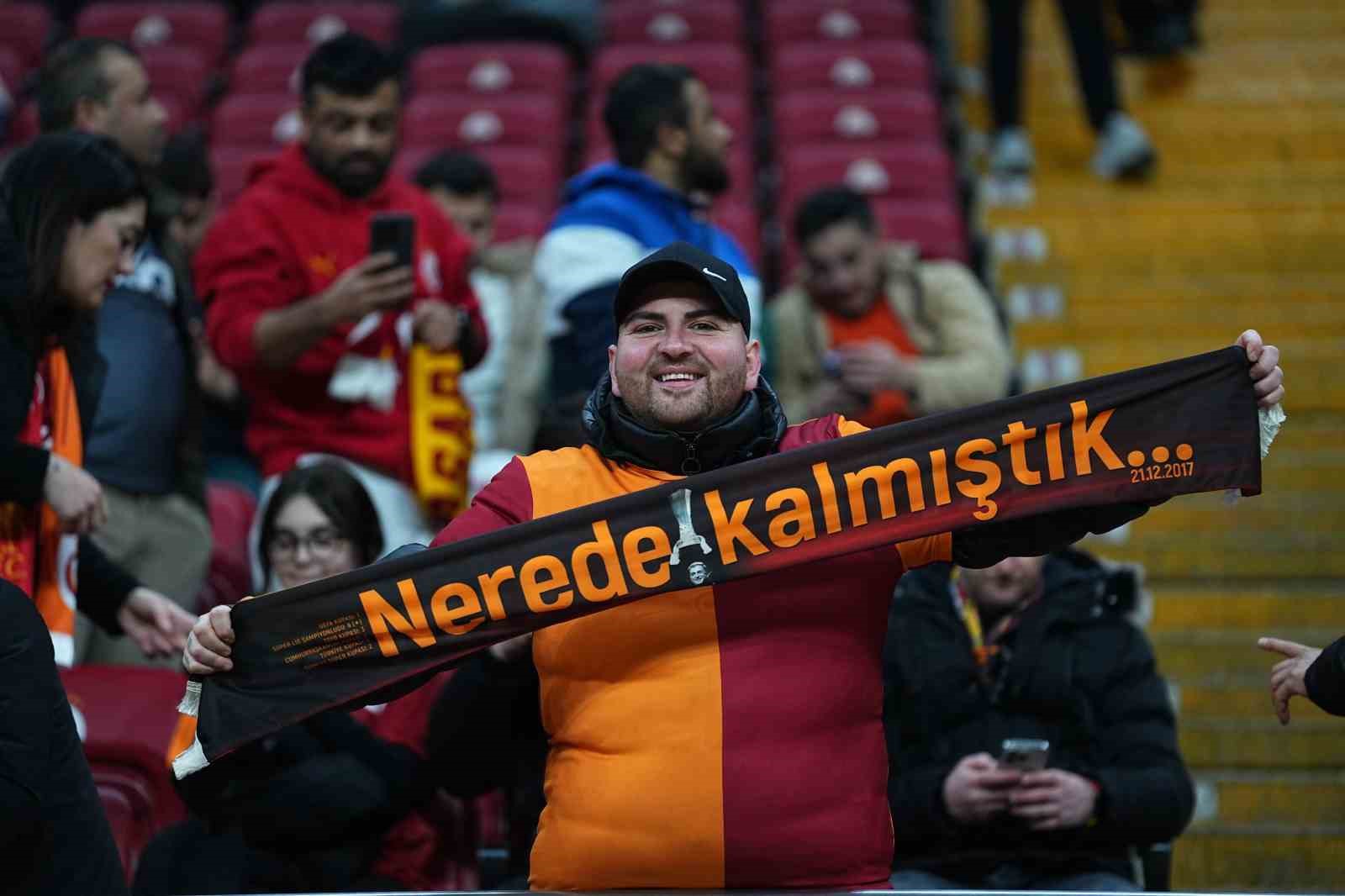 ziraat turkiye kupasi galatasaray 1 istanbulspor 0 mac devam ediyor 1 msIujKgU