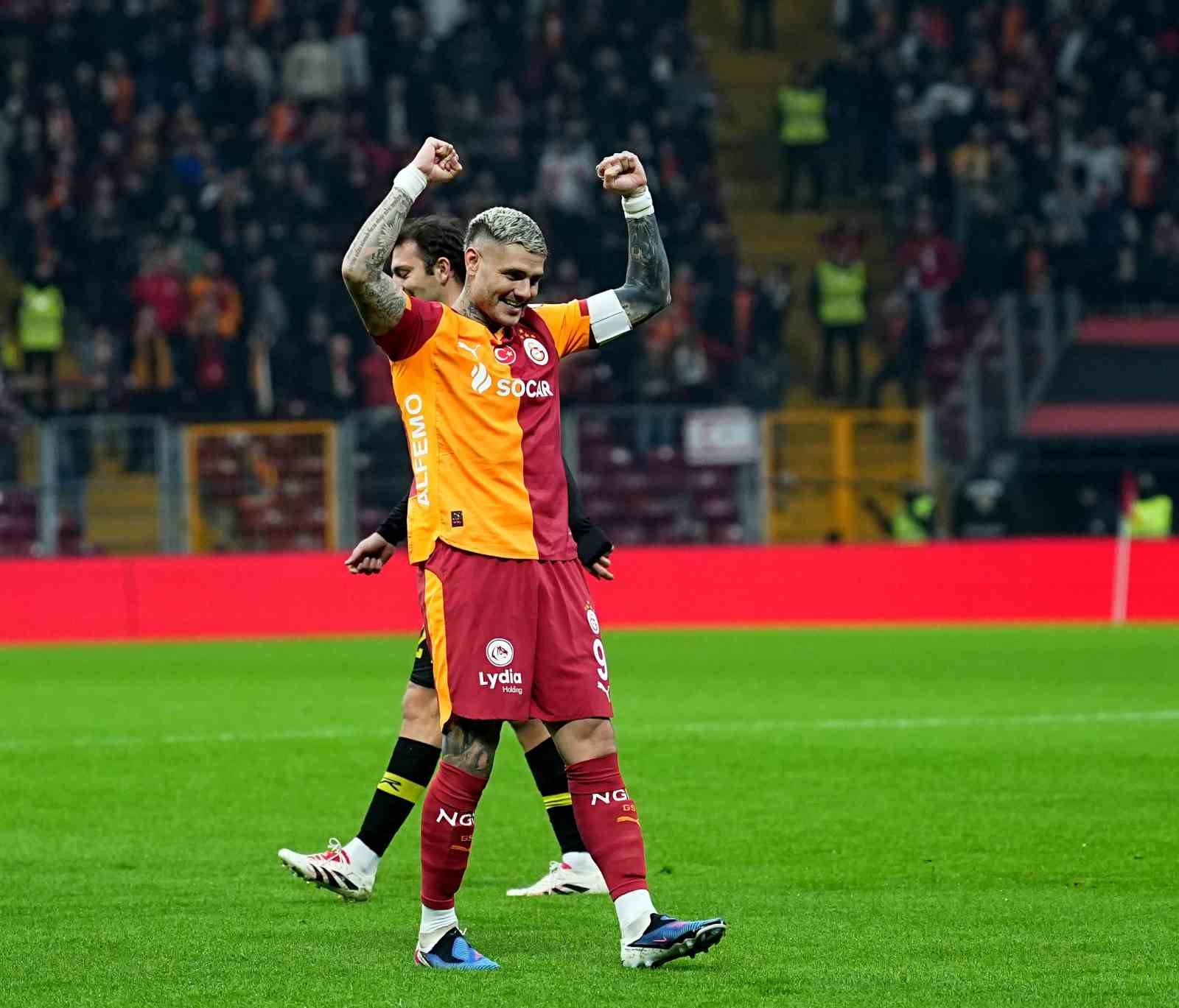 ziraat turkiye kupasi galatasaray 1 istanbulspor 0 mac devam ediyor 28 UmKNA65E
