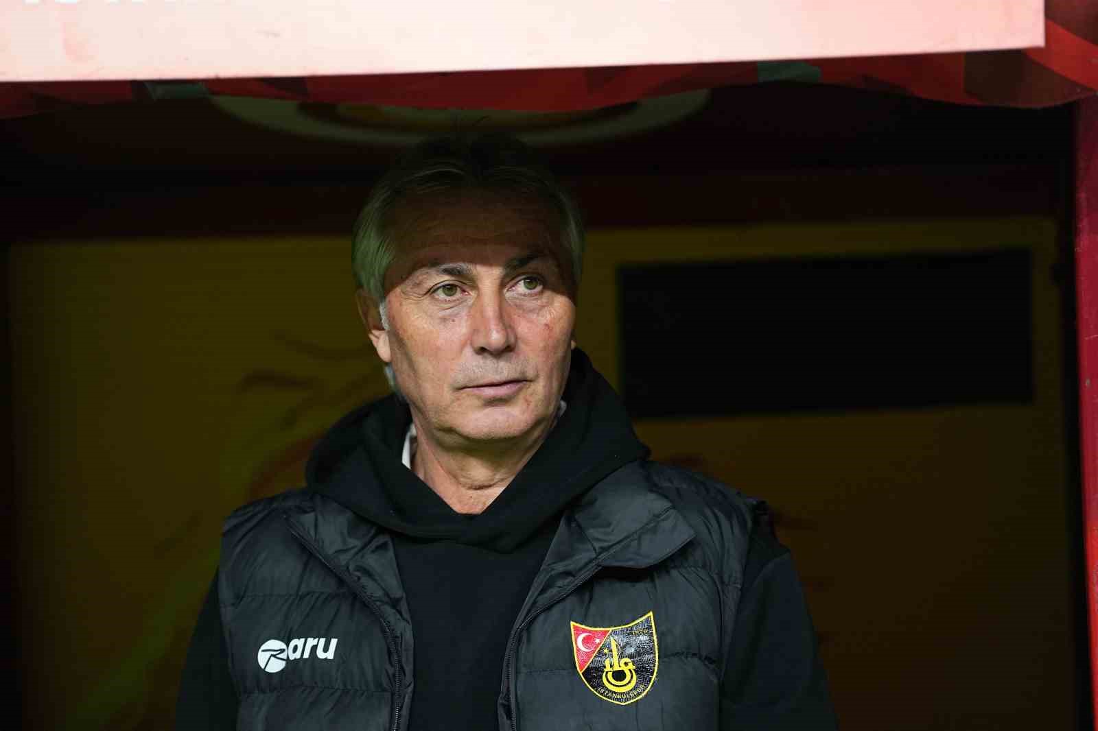 ziraat turkiye kupasi galatasaray 1 istanbulspor 0 mac devam ediyor 4 E6uqbD7q