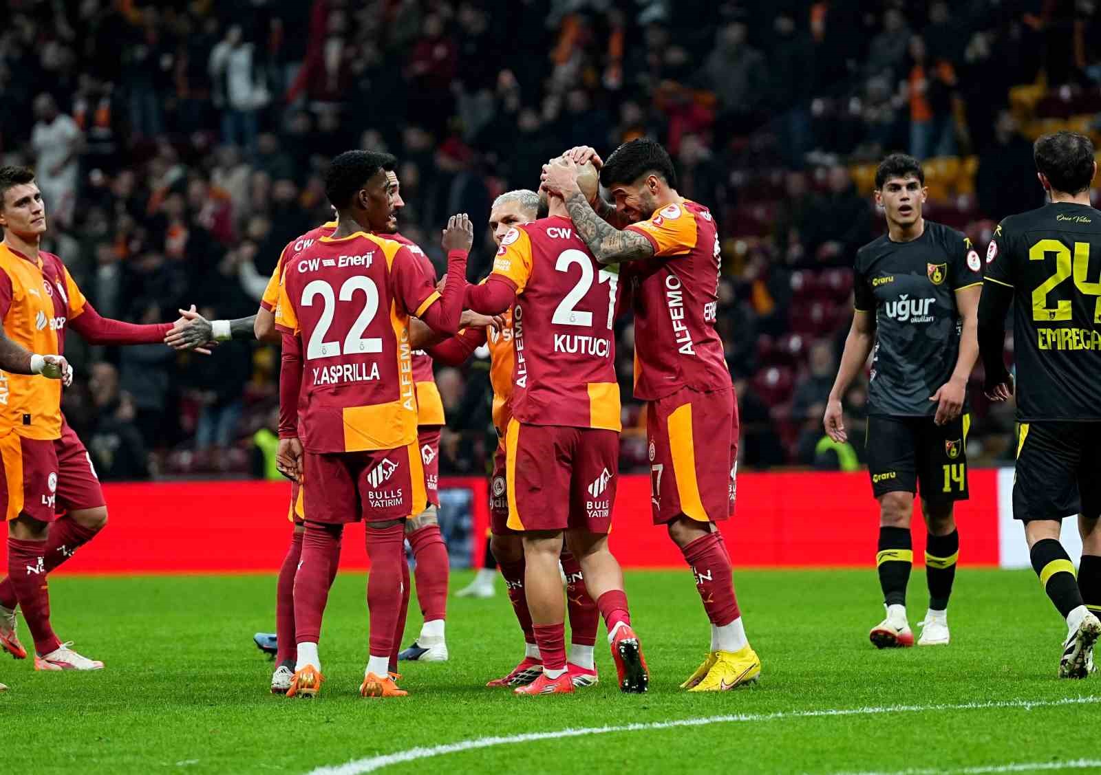 ziraat turkiye kupasi galatasaray 3 istanbulspor 1 ilk yari 17 fqHMWuTm