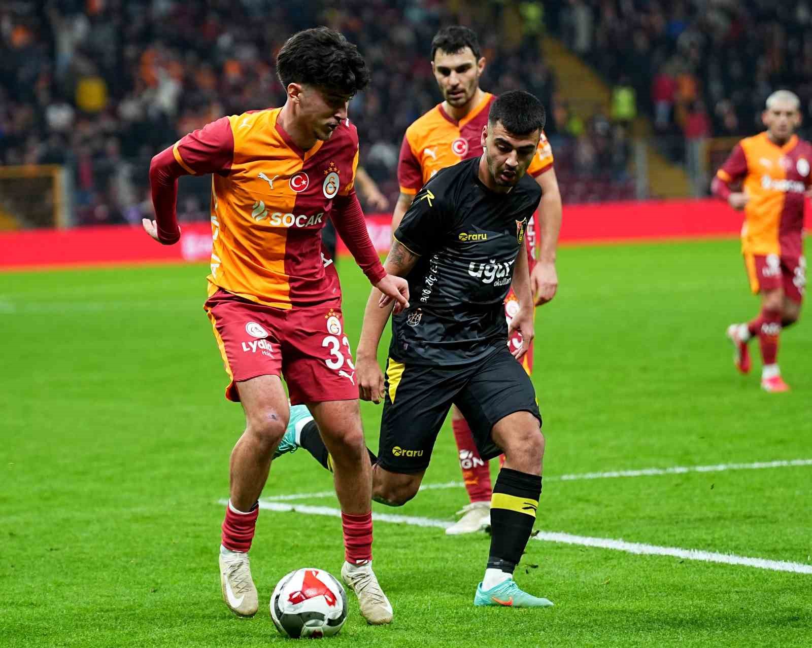 ziraat turkiye kupasi galatasaray 3 istanbulspor 1 ilk yari 23 uPUMz4Gl