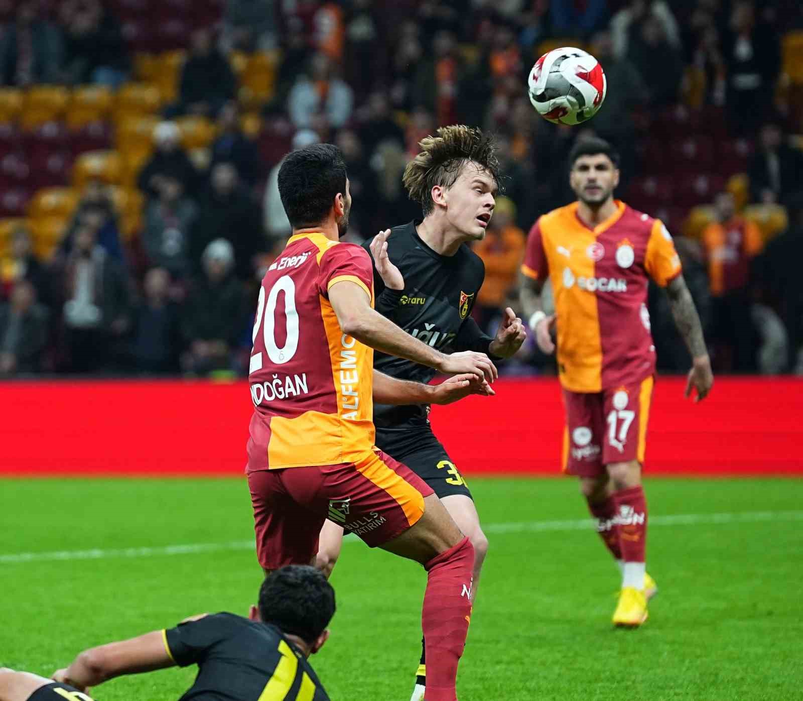 ziraat turkiye kupasi galatasaray 3 istanbulspor 1 ilk yari 26 EU9bWzhm